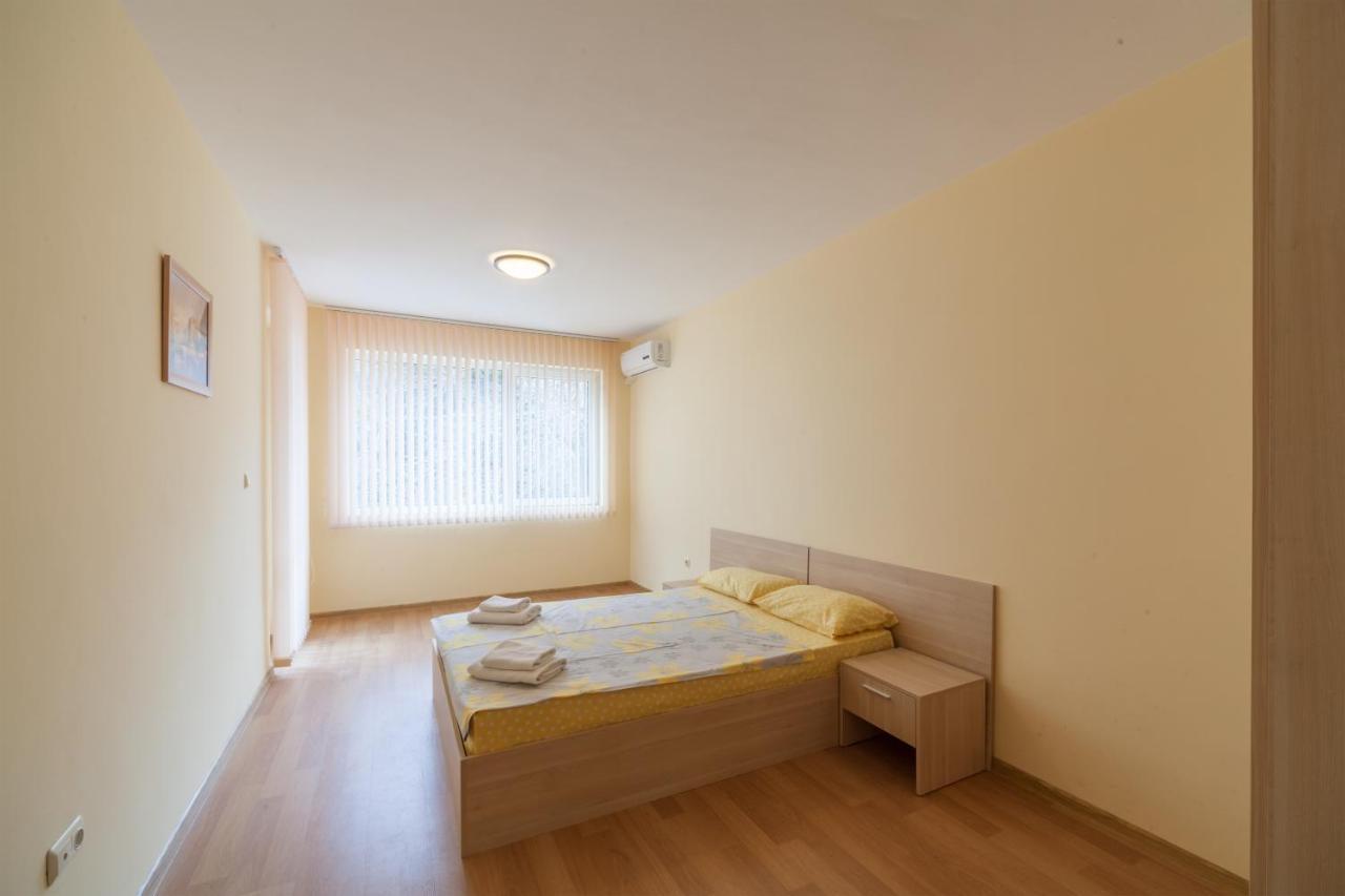Panorama Kabakum Apartments - Free Parking ゴールデンサンド エクステリア 写真