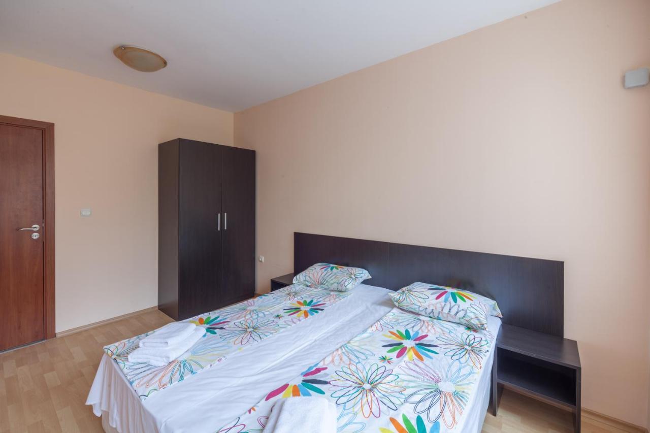 Panorama Kabakum Apartments - Free Parking ゴールデンサンド エクステリア 写真