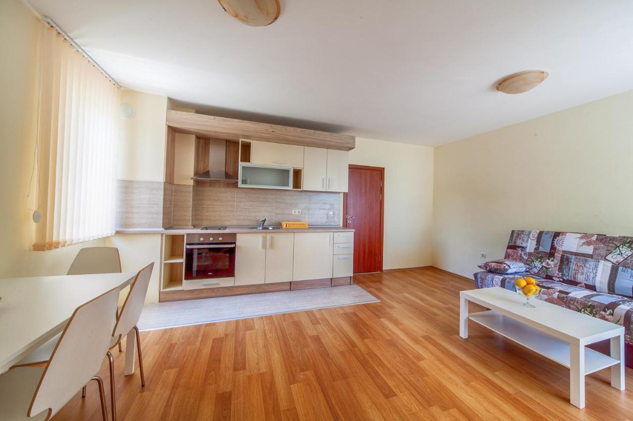 Panorama Kabakum Apartments - Free Parking ゴールデンサンド エクステリア 写真