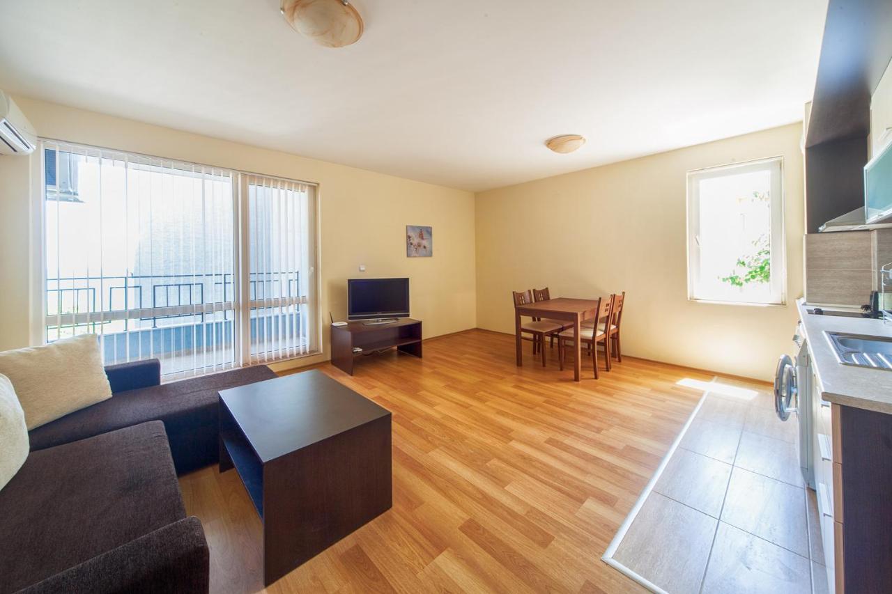 Panorama Kabakum Apartments - Free Parking ゴールデンサンド エクステリア 写真