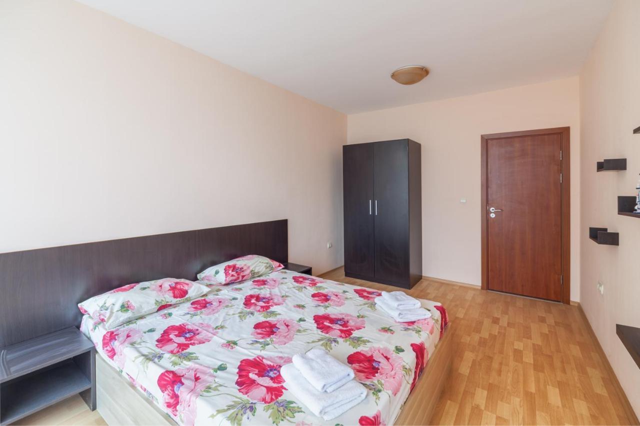 Panorama Kabakum Apartments - Free Parking ゴールデンサンド エクステリア 写真