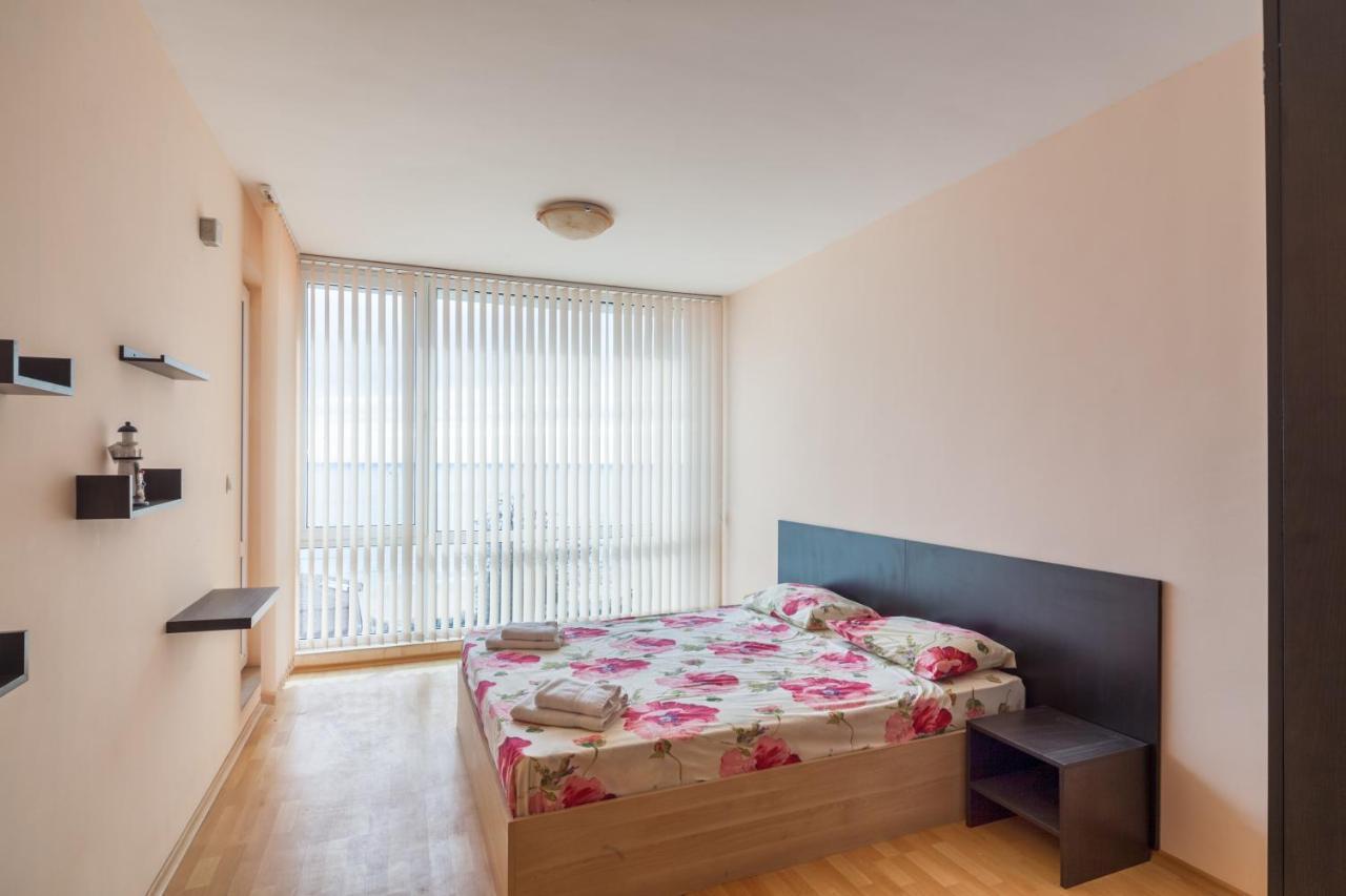Panorama Kabakum Apartments - Free Parking ゴールデンサンド エクステリア 写真